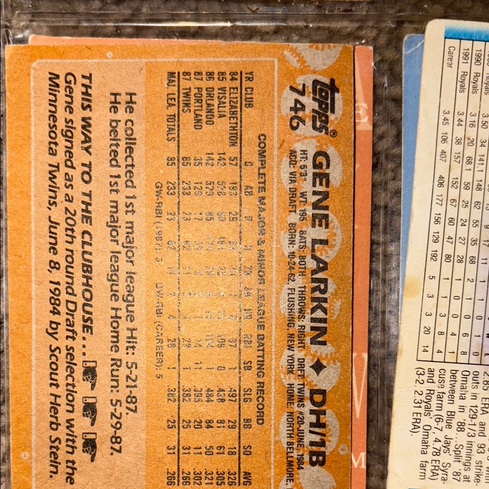 Baseball Trading Card Collection - Picture 14 of 16